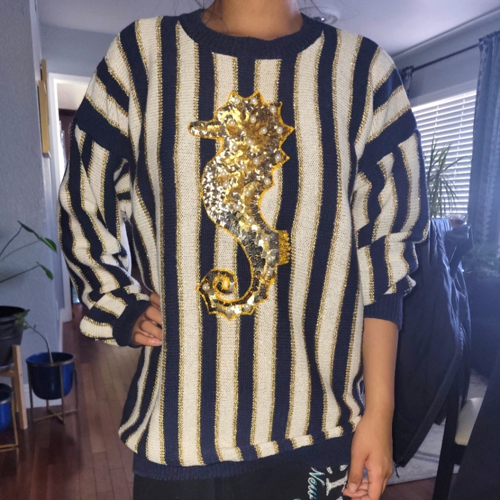WHITTAIL & SHON Vintage Pullover Knitted Sweater in Very Good Condition!